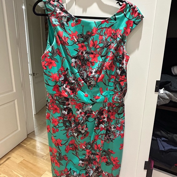 Gorgeous dress green and red satin, Jessica Simpson - Picture 2 of 3